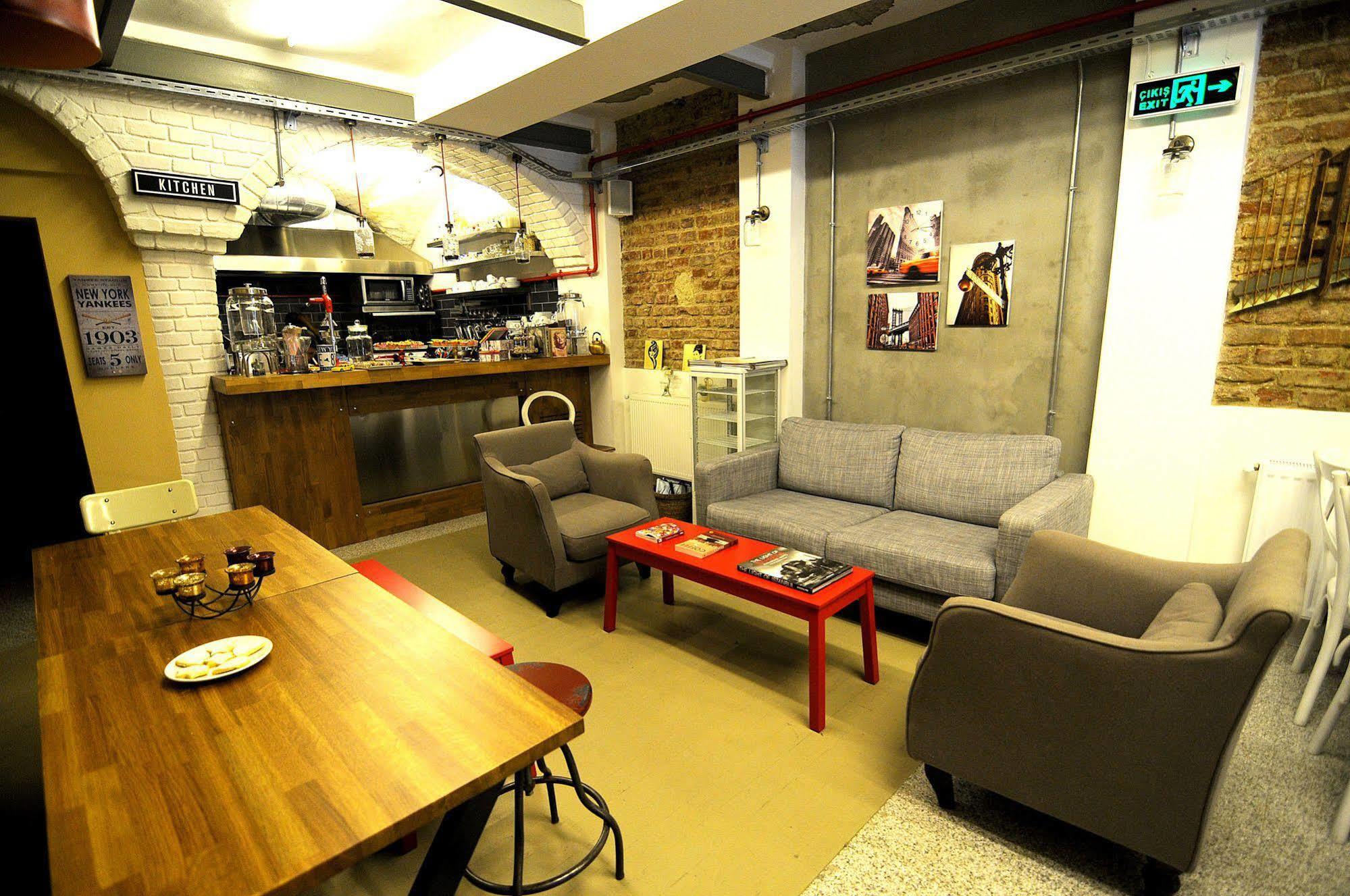 Taksim Safe House Hotell Istanbul Exteriör bild