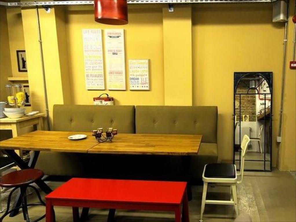 Taksim Safe House Hotell Istanbul Exteriör bild